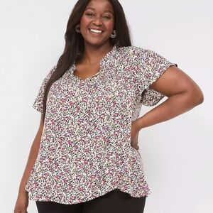 Lane Bryant Satin Flutter Sleeve Floral Blouse Size 18/20